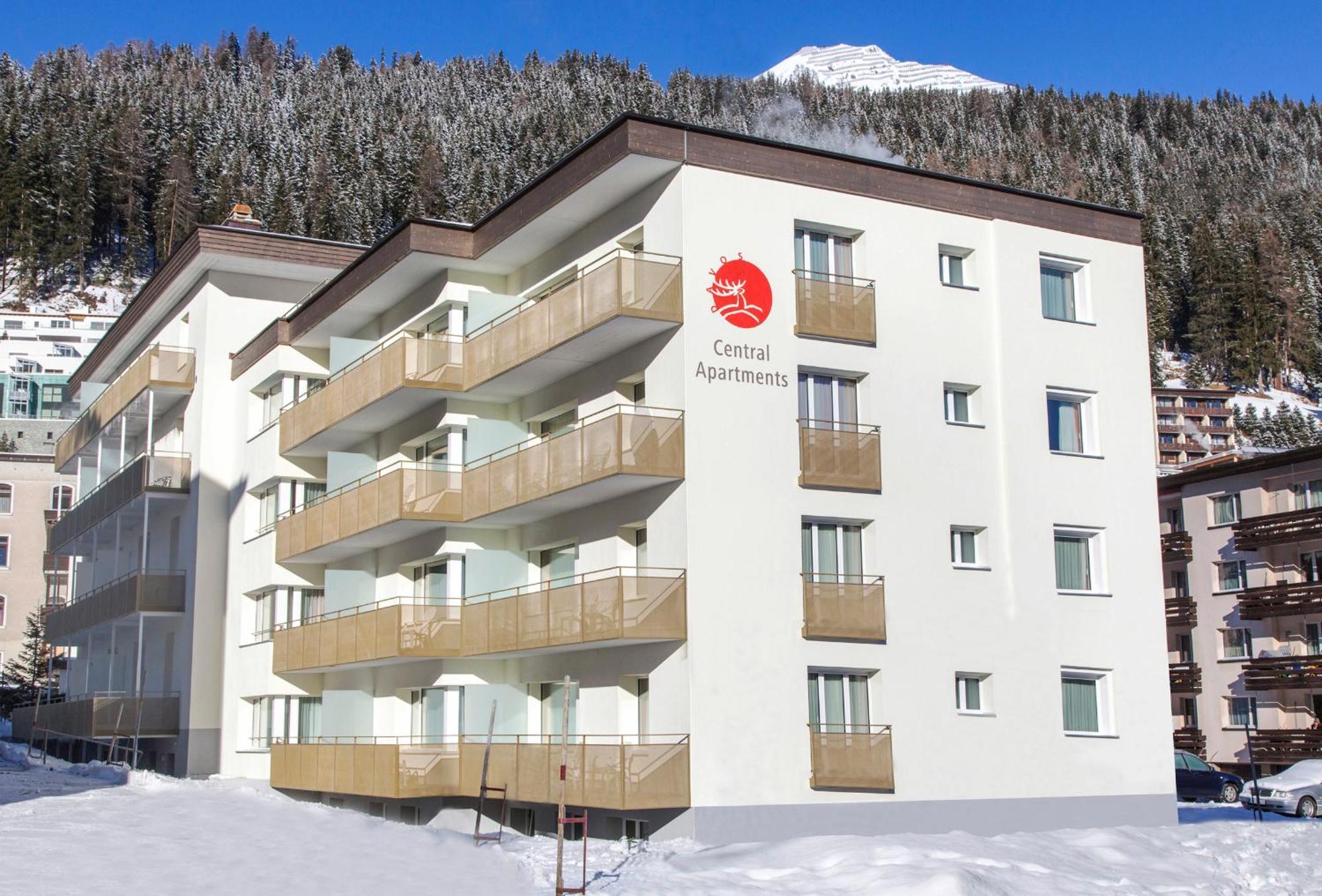 Central Apartments Davos Bagian luar foto