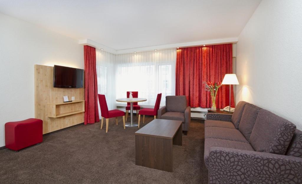 Central Apartments Davos Bagian luar foto