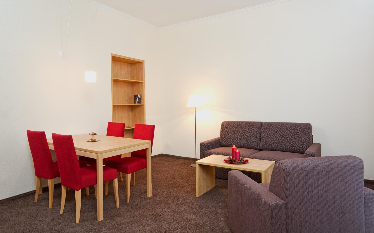 Central Apartments Davos Bagian luar foto