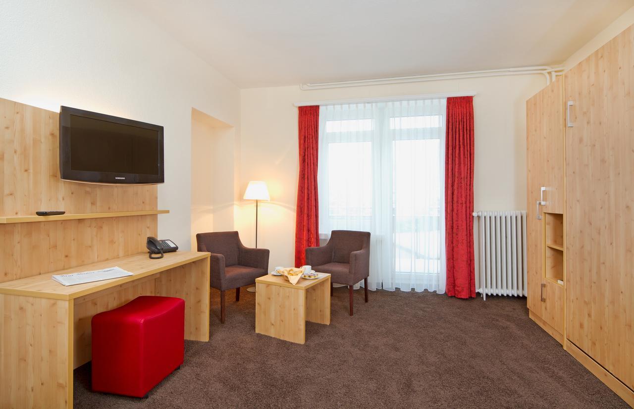 Central Apartments Davos Bagian luar foto